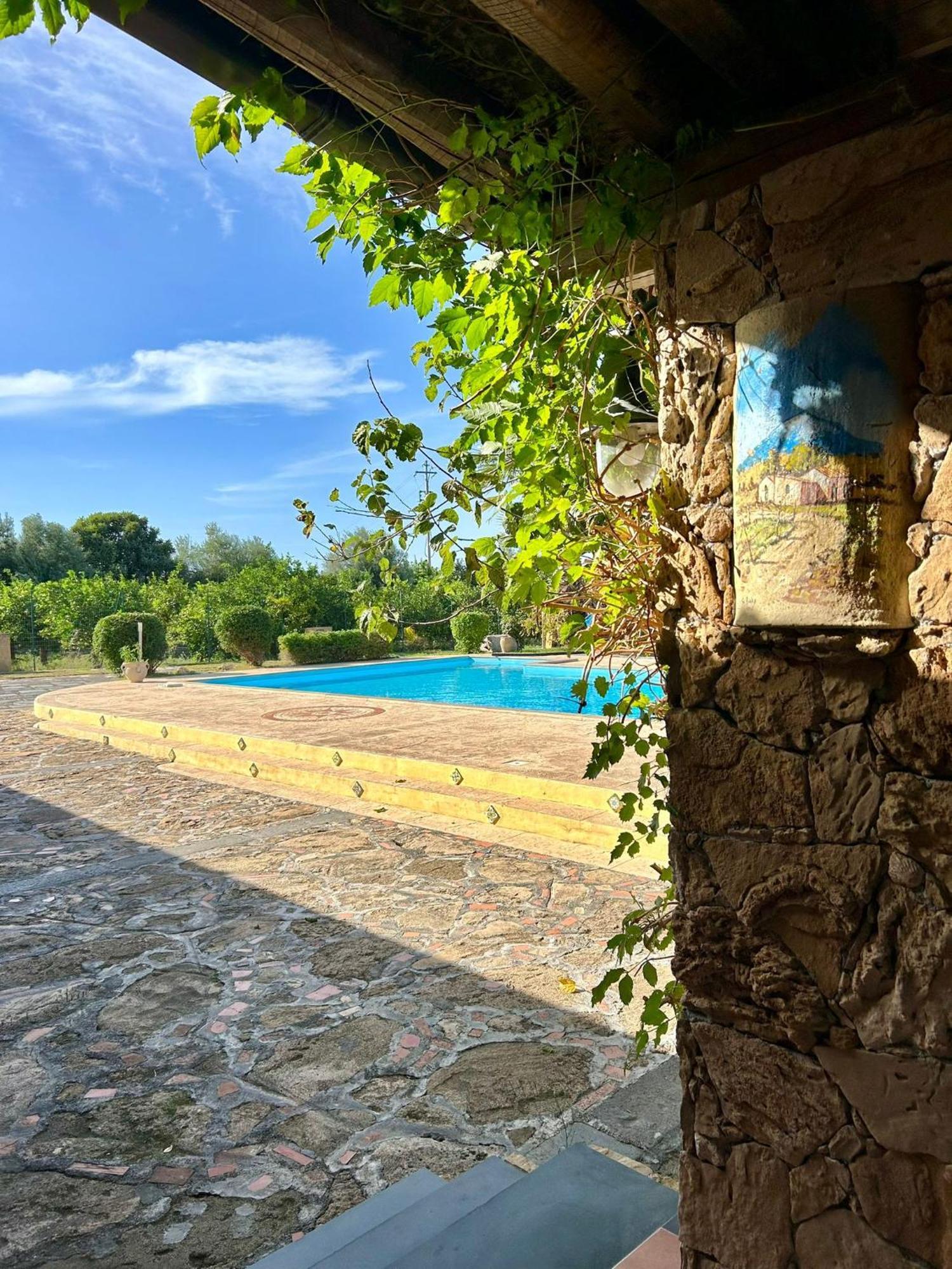 Case Di Loco Castro Agnone Bagni Exteriör bild