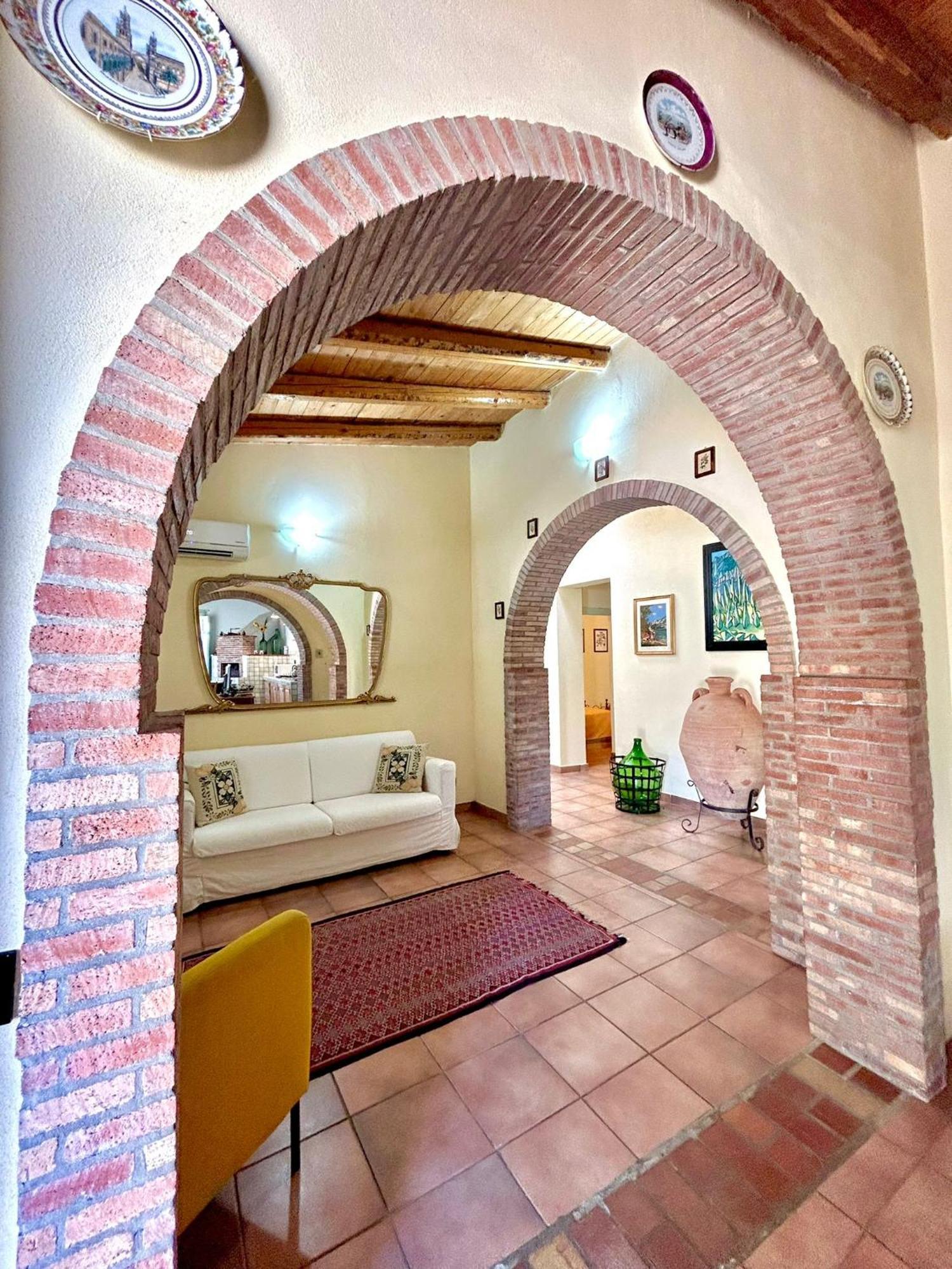 Case Di Loco Castro Agnone Bagni Exteriör bild