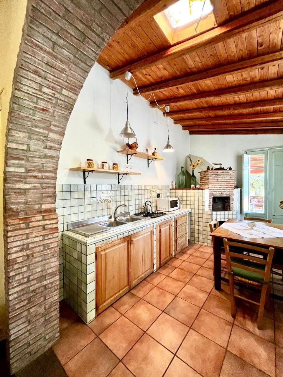 Case Di Loco Castro Agnone Bagni Exteriör bild